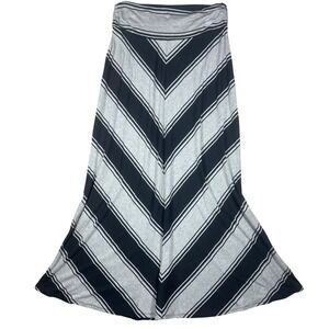 Merona Women's Maxi Skirt‎ Size L Gray Black Striped Chevron Knit Stretch BOHO